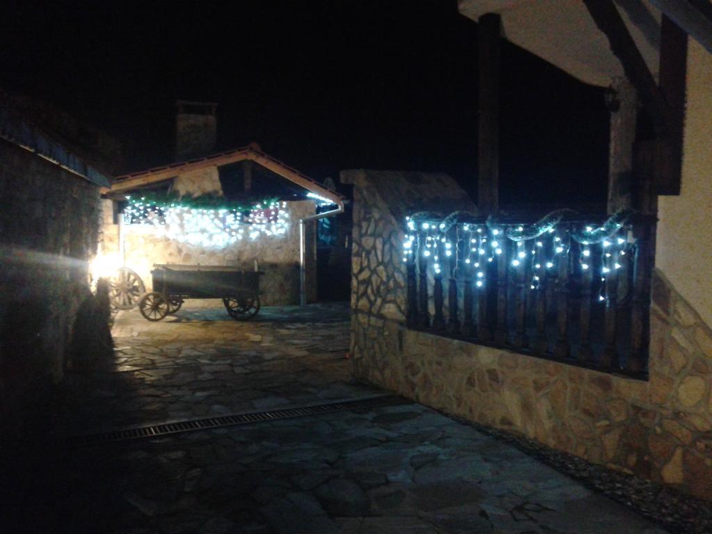 Къщата - Къща За Гости Ribarica Exterior photo